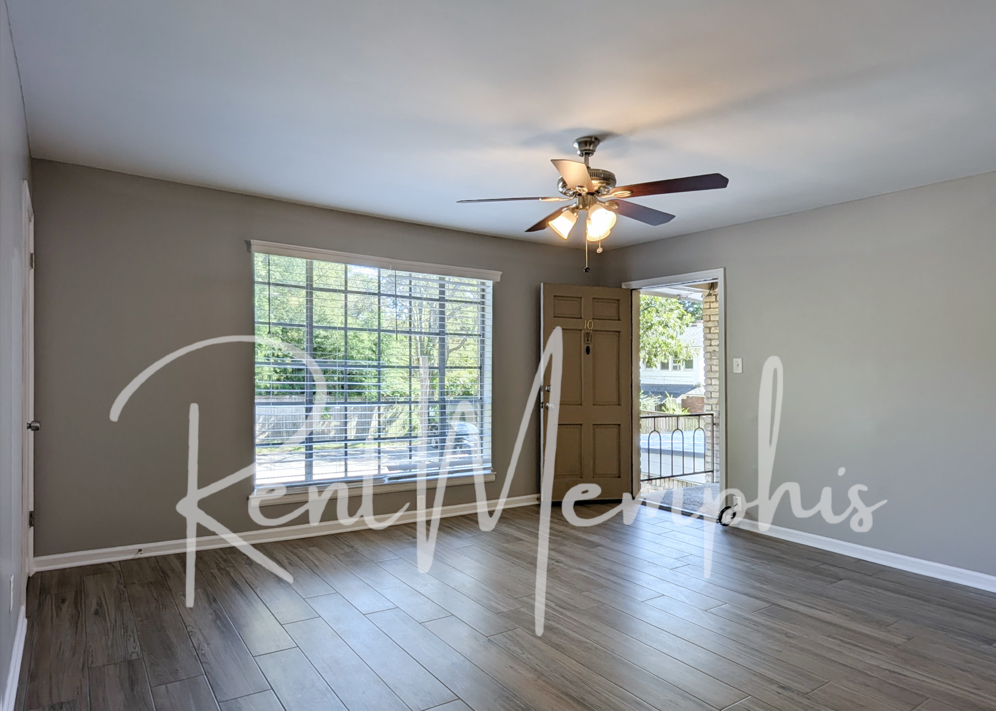 358 East Parkway North