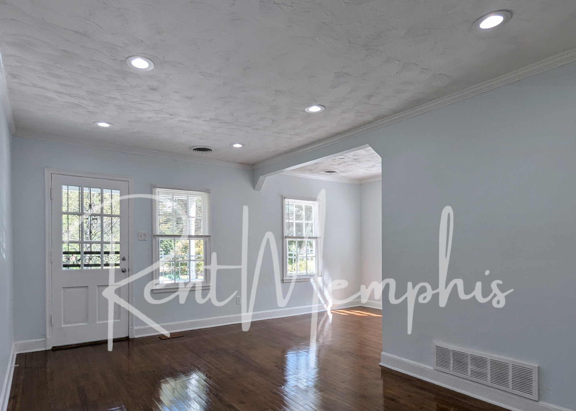 625 East Parkway South