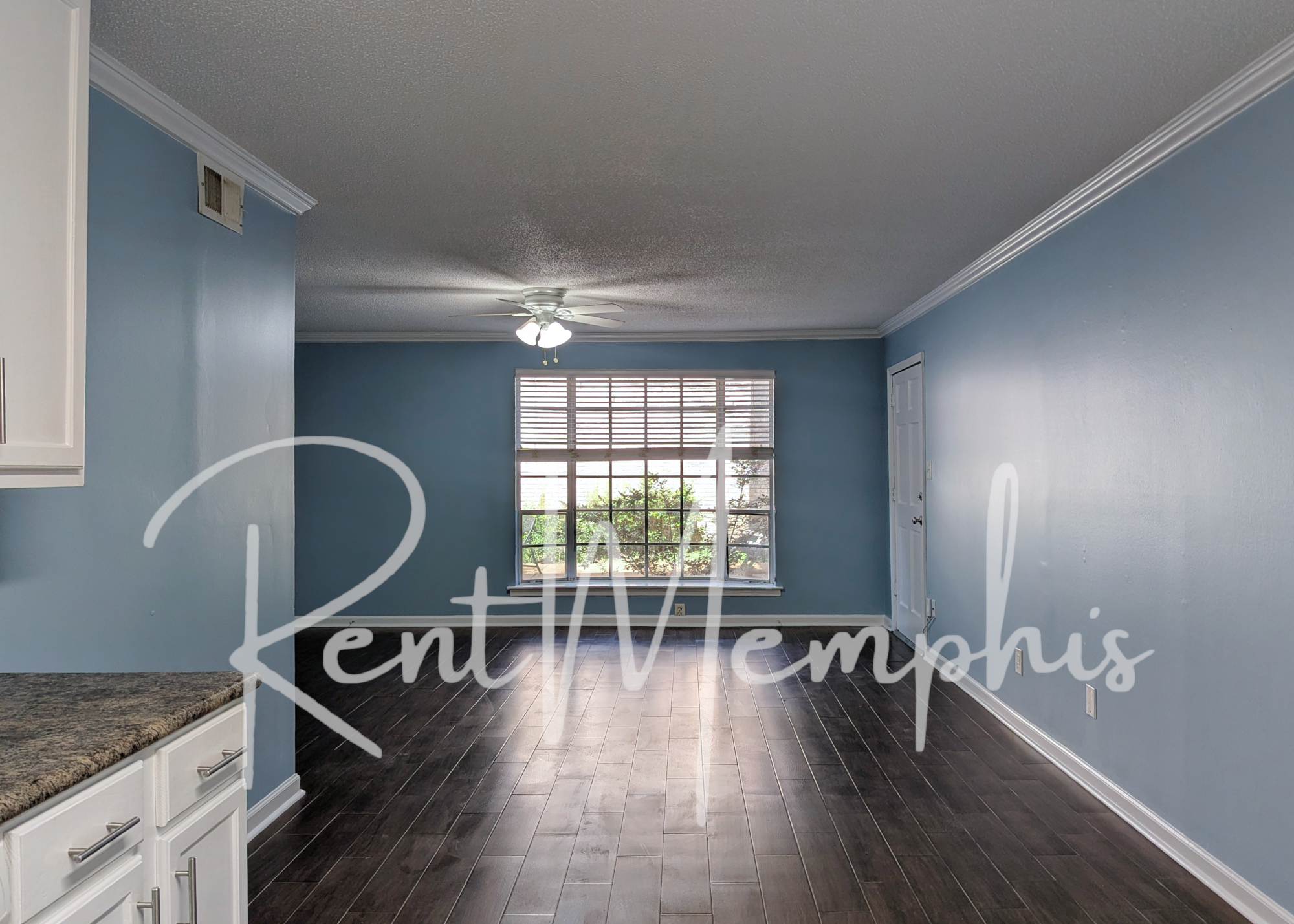 358 East Parkway North